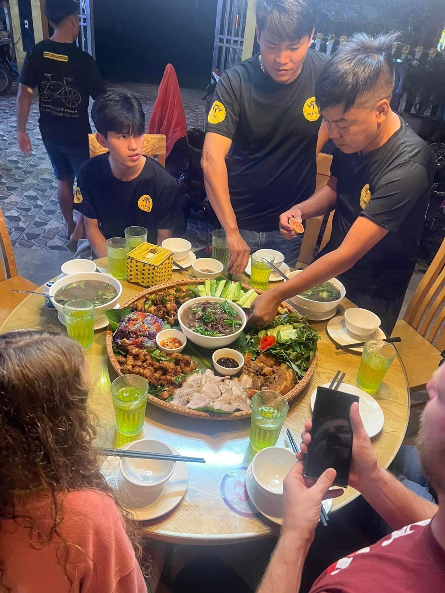 Nha San Homestay Yen Minh المظهر الخارجي الصورة